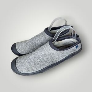 Rugged shark Men’ Water Shoe Socks Size 12